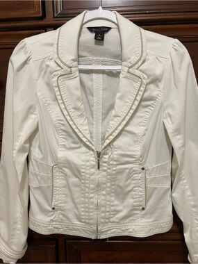 White House Black Market Zip-Front Tailored Blazer SIZE 8- FITS SMALL